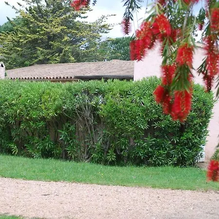 Marina Di Santa Giulia Tatil Evi